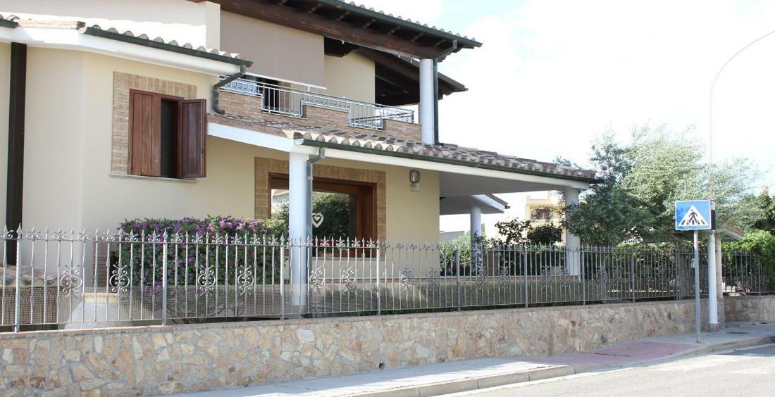 B&B Martina Assemini Dış mekan fotoğraf